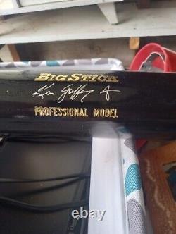 Ken griffey jr autographed bat